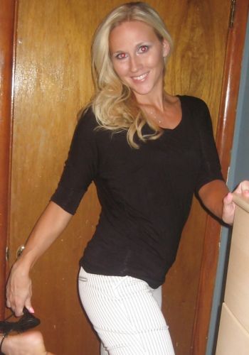 Проститутка индивидуалка Иришка Блондинка c 2 размером груди у метро Старая Деревня СПб Фото - 4