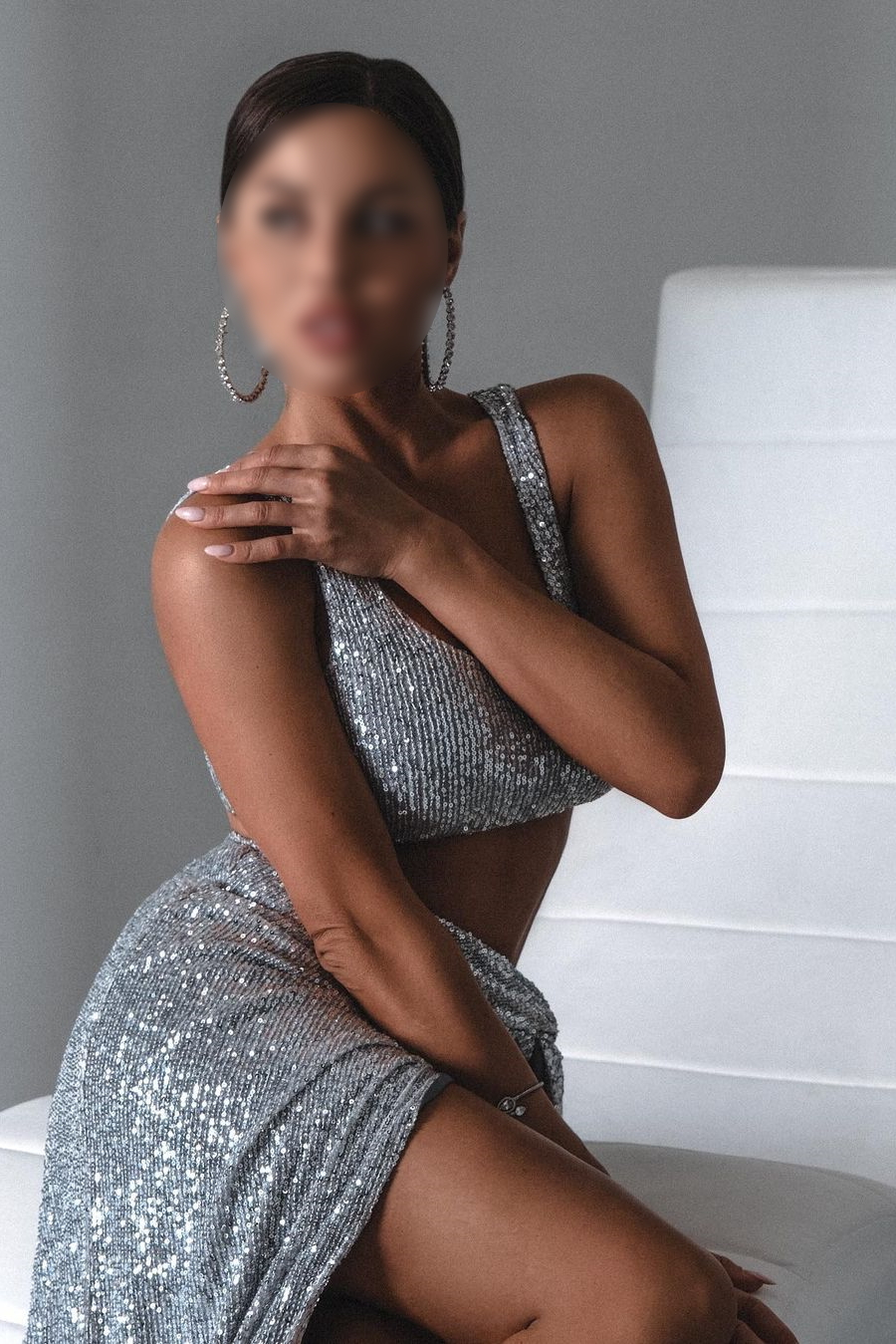 Путана Василиса Брюнетка c 2 размером груди у метро Московская Санкт-Петербург Фото - 5