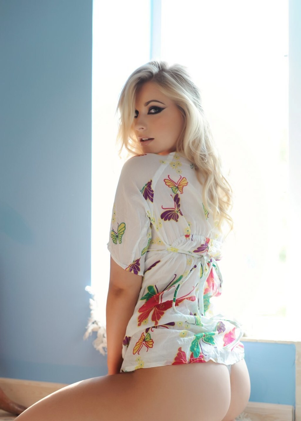 Путана Оля Блондинка c 3 размером груди у метро Беговая Санкт-Петербург Фото - 2