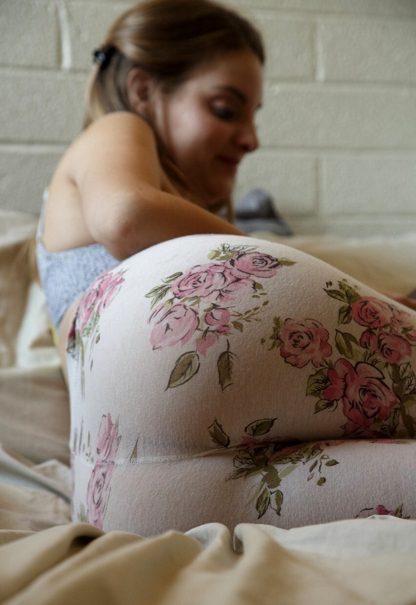 Шлюха Света Шатенка c 3 размером груди у метро Лиговский проспект Питер Фото - 3