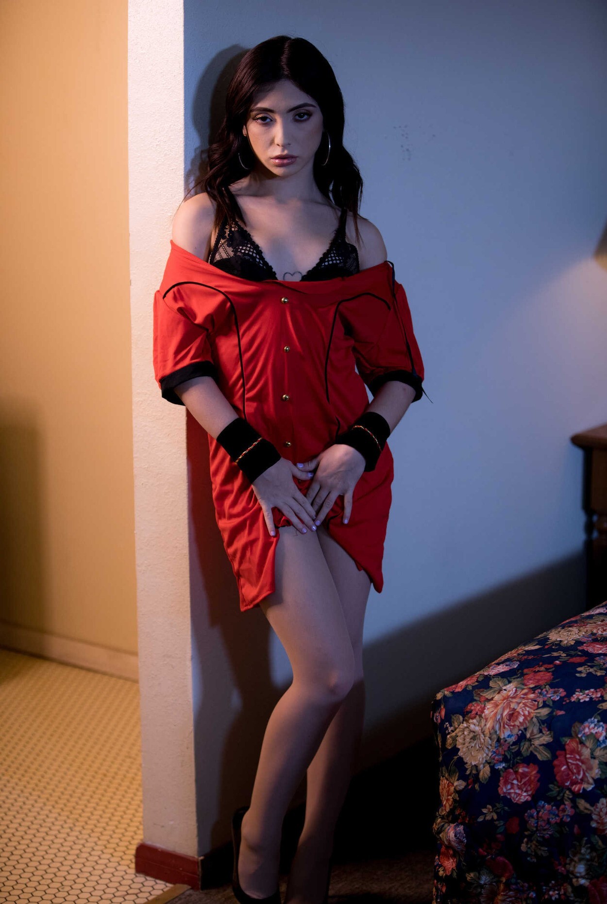 Проститутка Маша Брюнетка c 1 размером груди у метро Невский проспект СПб Фото - 4