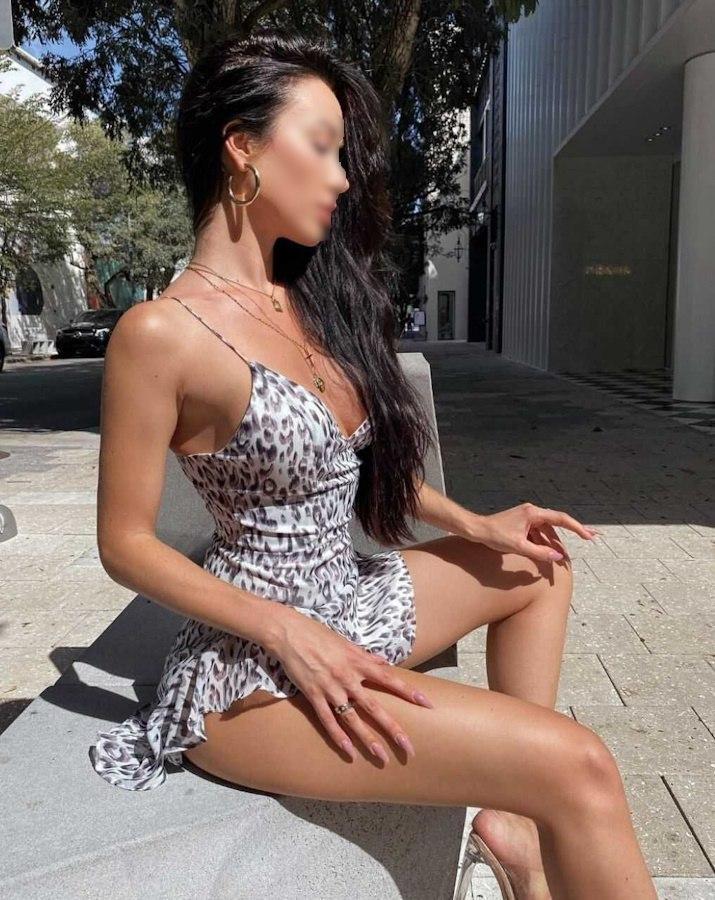 Проститутка Алсу Брюнетка c 1 размером груди у метро Старая Деревня СПб Фото - 4