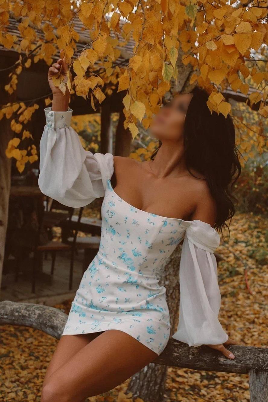 Шлюха Василиса Брюнетка c 2 размером груди у метро Маяковская Питер Фото - 3