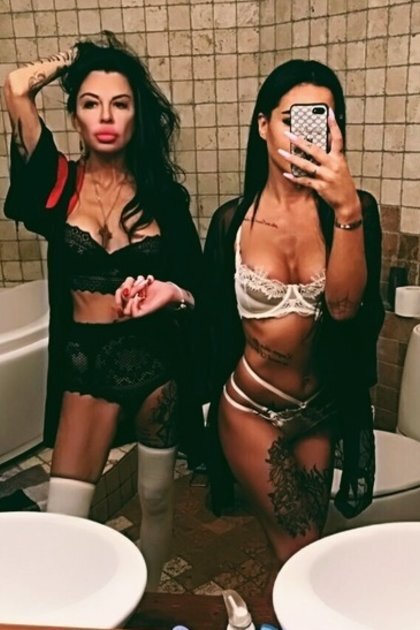 Шлюха Инна и Инга Брюнетка c 3 размером груди у метро Технологический Институт Питер Фото - 3