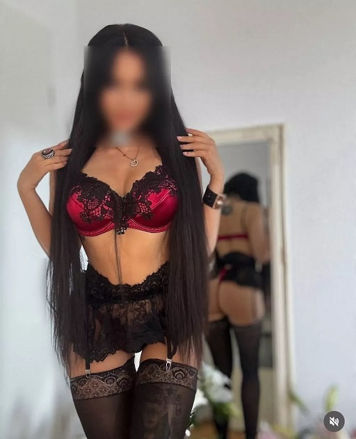 Проститутка Аленка Брюнетка c 3 размером груди у метро Московская СПб Фото - 4